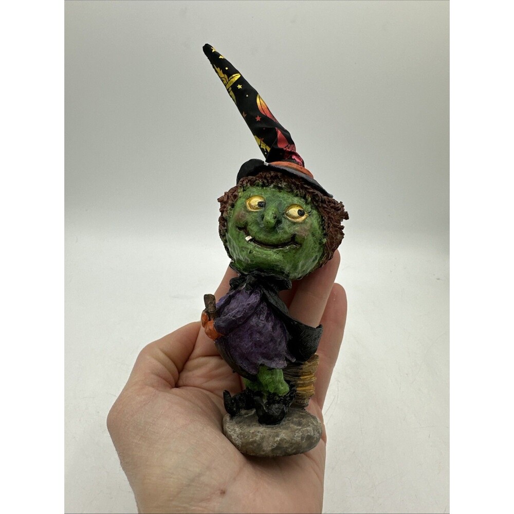 Halloween Evil Witch Figure Figurine Resin Cloth Holiday Decor 7”